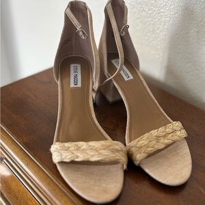 Steve Madden Women's Tan Sandals